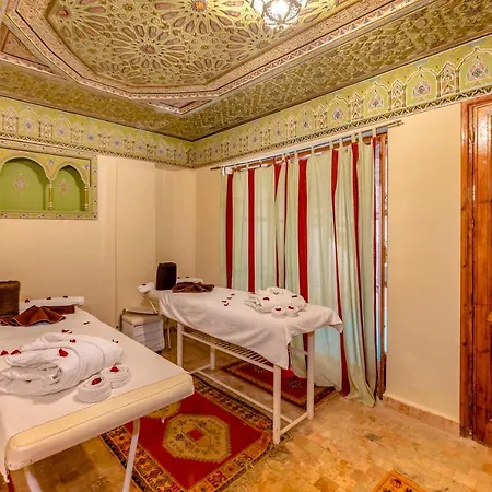 Riad Amina-2